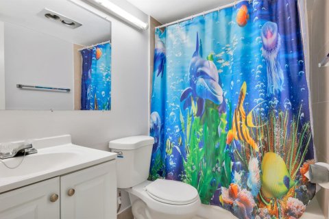 Condo in West Palm Beach, Florida, 1 bedroom  № 2392945 - photo 5