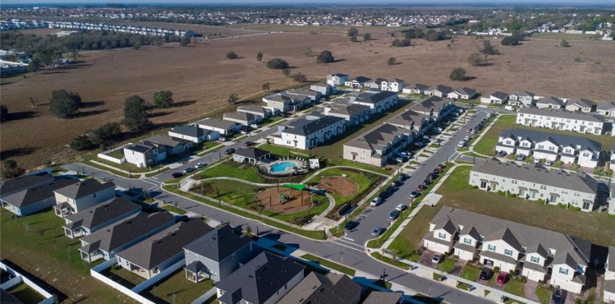 Villa ou maison à Kissimmee, Floride 4 chambres, 205.22 m2 № 1513561