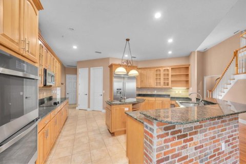 Casa en venta en Tampa, Florida, 4 dormitorios, 350.43 m2 № 1678245 - foto 18
