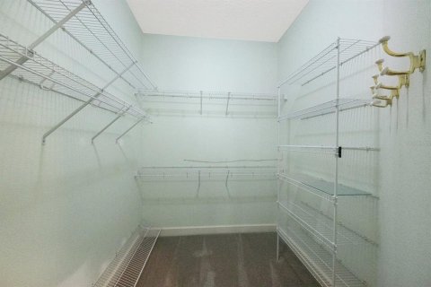 Casa en venta en Tampa, Florida, 4 dormitorios, 350.43 m2 № 1678245 - foto 27