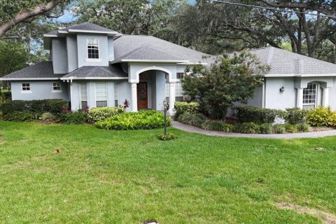 Casa en venta en Tampa, Florida, 4 dormitorios, 350.43 m2 № 1678245 - foto 1