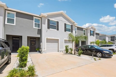 Touwnhouse à vendre à Wesley Chapel, Floride: 3 chambres, 155.43 m2 № 2099802 - photo 3