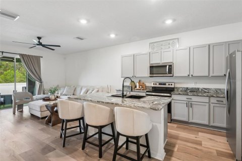 Touwnhouse à vendre à Wesley Chapel, Floride: 3 chambres, 155.43 m2 № 2099802 - photo 9