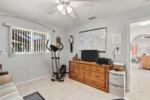 Villa ou maison à vendre à Port Charlotte, Floride: 3 chambres, 187.66 m2 № 2436715 - photo 28