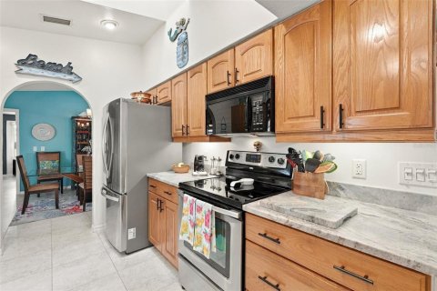 Villa ou maison à vendre à Port Charlotte, Floride: 3 chambres, 187.66 m2 № 2436715 - photo 15