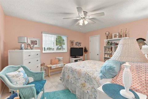 Villa ou maison à vendre à Port Charlotte, Floride: 3 chambres, 187.66 m2 № 2436715 - photo 25