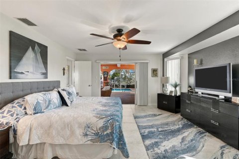 Villa ou maison à vendre à Port Charlotte, Floride: 3 chambres, 187.66 m2 № 2436715 - photo 21