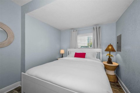 Immobilier commercial à vendre à Saint Pete Beach, Floride: 3 chambres, 148.74 m2 № 2145275 - photo 24
