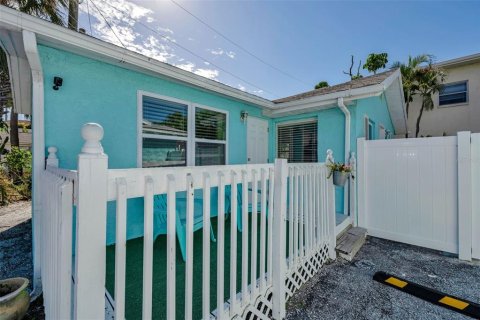 Immobilier commercial à vendre à Saint Pete Beach, Floride: 3 chambres, 148.74 m2 № 2145275 - photo 30