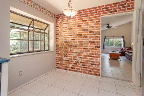 Купить виллу или дом в Кэсселберри, Флорида 7 комнат, 147.99м2, № 1854253 - фото 13