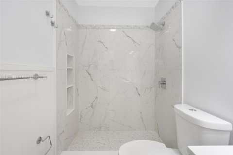 Villa ou maison à vendre à Pembroke Pines, Floride: 5 chambres, 164.99 m2 № 1964297 - photo 13