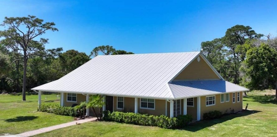 Villa ou maison à Vero Beach, Floride 4 chambres, 311.5 m2 № 2147294