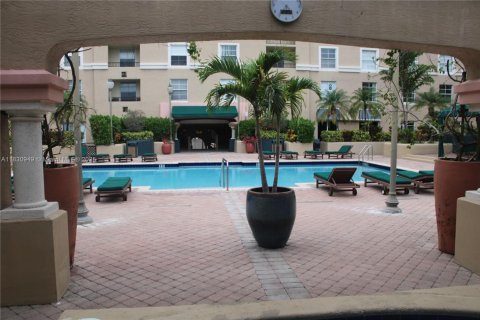 Condominio en venta en Fort Lauderdale, Florida, 1 dormitorio, 75.81 m2 № 1807165 - foto 26