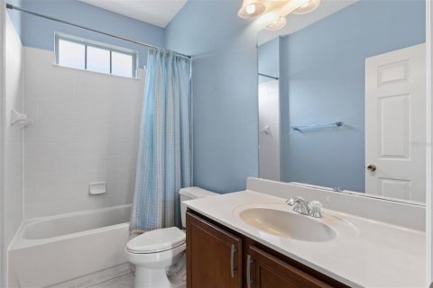 Casa en venta en Orlando, Florida, 4 dormitorios, 319.49 m2 № 1915475 - foto 25