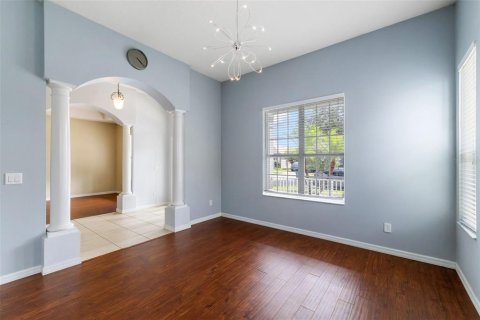 Casa en venta en Orlando, Florida, 4 dormitorios, 319.49 m2 № 1915475 - foto 8
