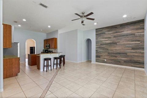 Casa en venta en Orlando, Florida, 4 dormitorios, 319.49 m2 № 1915475 - foto 11