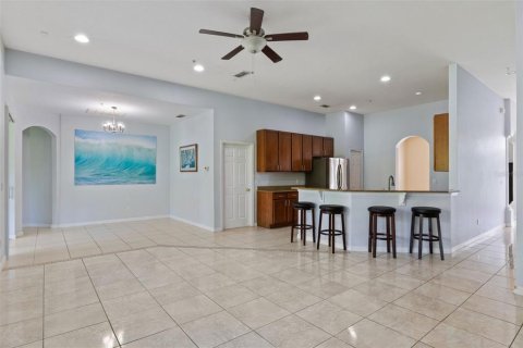 Casa en venta en Orlando, Florida, 4 dormitorios, 319.49 m2 № 1915475 - foto 12