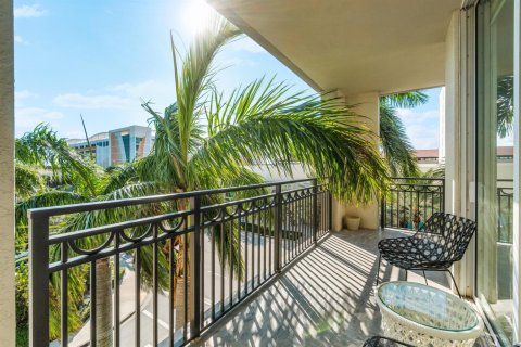 Condo in West Palm Beach, Florida, 3 bedrooms  № 2175587 - photo 27
