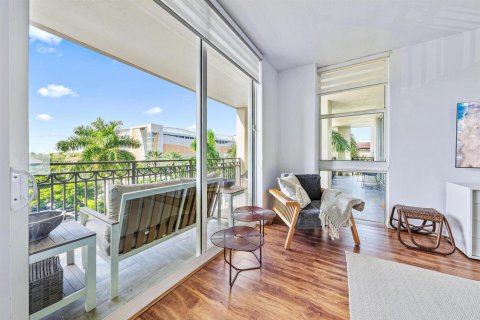 Condo in West Palm Beach, Florida, 3 bedrooms  № 2175587 - photo 6