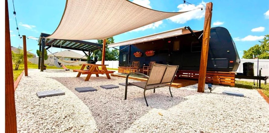 Apartamento en Haines City, Florida 2 dormitorios, 27.87 m2 № 2277283