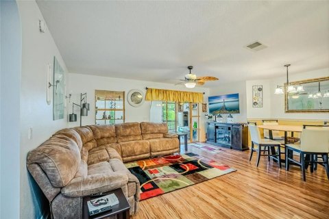House in Ocala, Florida 3 bedrooms, 146.41 sq.m. № 2151038 - photo 5