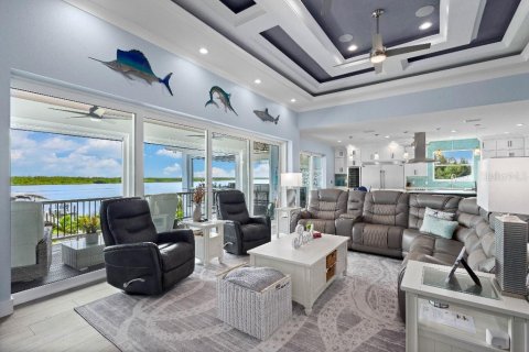Casa en venta en Port Charlotte, Florida, 4 dormitorios, 274.25 m2 № 1879829 - foto 18