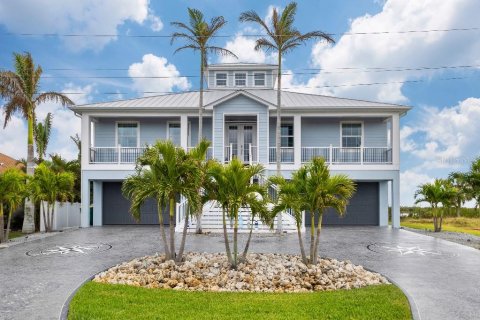 Casa en venta en Port Charlotte, Florida, 4 dormitorios, 274.25 m2 № 1879829 - foto 4