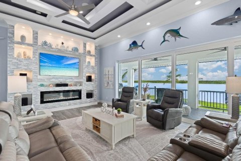 Casa en venta en Port Charlotte, Florida, 4 dormitorios, 274.25 m2 № 1879829 - foto 17