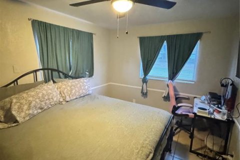 Casa en venta en Tampa, Florida, 3 dormitorios, 111.48 m2 № 1651189 - foto 9