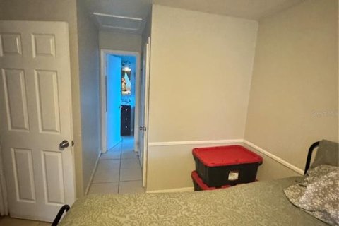 Casa en venta en Tampa, Florida, 3 dormitorios, 111.48 m2 № 1651189 - foto 10