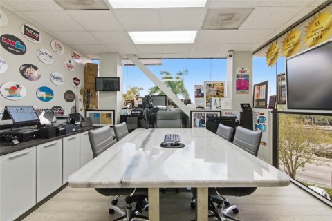 Immobilier commercial à vendre à Oakland Park, Floride № 1998285 - photo 11