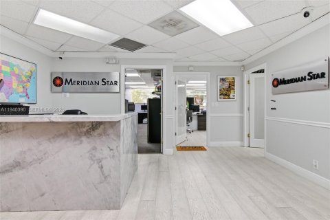 Immobilier commercial à vendre à Oakland Park, Floride № 1998285 - photo 6