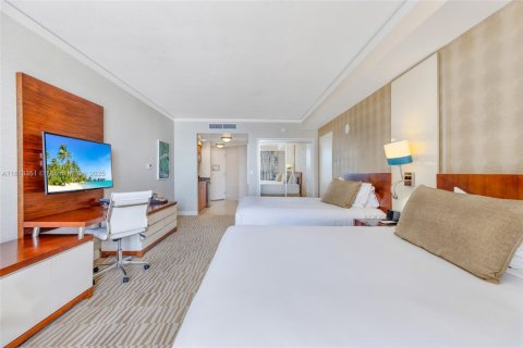 Condominio en venta en Sunny Isles Beach, Florida, 1 habitación, 51.19 m2 № 1937385 - foto 12