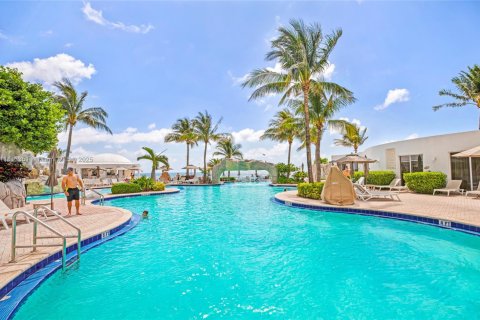 Condominio en venta en Sunny Isles Beach, Florida, 1 habitación, 51.19 m2 № 1937385 - foto 20