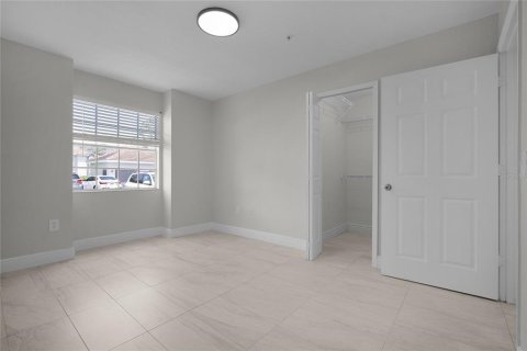 Condo in Orlando, Florida, 2 bedrooms № 2206603 - photo 18