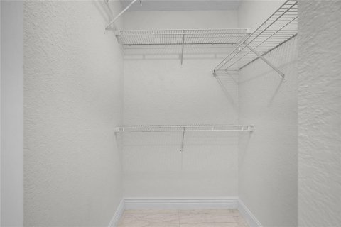 Condo in Orlando, Florida, 2 bedrooms № 2206603 - photo 19