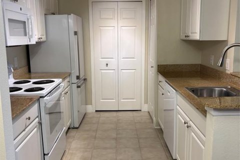 Condo in Winter Garden, Florida, 2 bedrooms  № 2139208 - photo 2