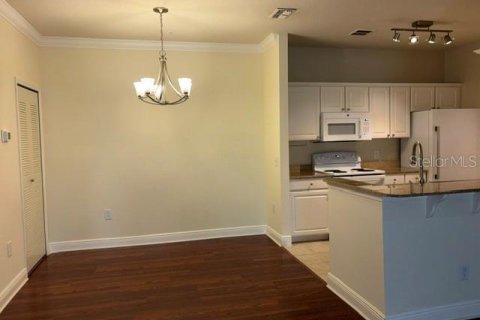 Condo in Winter Garden, Florida, 2 bedrooms  № 2139208 - photo 3