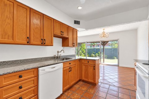 Copropriété à vendre à Fort Lauderdale, Floride: 2 chambres, 96.15 m2 № 2434386 - photo 12
