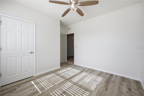 Villa ou maison à vendre à Lehigh Acres, Floride: 4 chambres, 169.83 m2 № 2341764 - photo 7