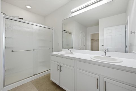 Villa ou maison à vendre à Lehigh Acres, Floride: 4 chambres, 169.83 m2 № 2341764 - photo 25