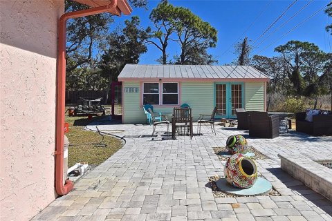 House in Englewood, Florida 3 bedrooms, 143.81 sq.m. № 2275421 - photo 28