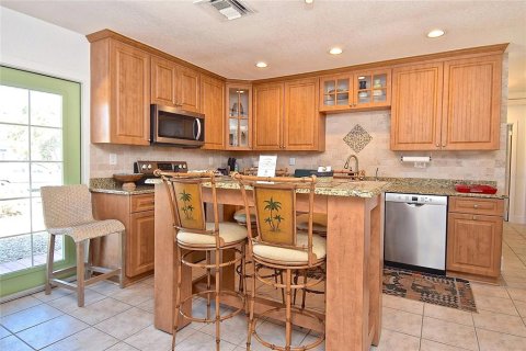 House in Englewood, Florida 3 bedrooms, 143.81 sq.m. № 2275421 - photo 20