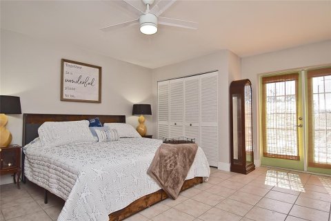 House in Englewood, Florida 3 bedrooms, 143.81 sq.m. № 2275421 - photo 7