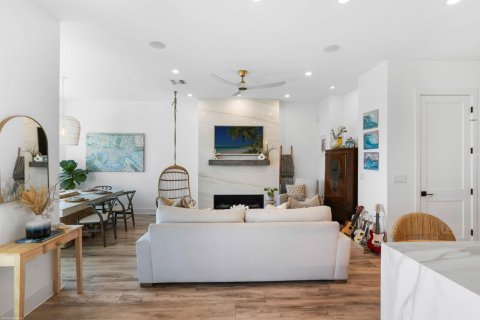 Villa ou maison à vendre à St. Lucie, Floride: 4 chambres, 257.53 m2 № 2383027 - photo 12
