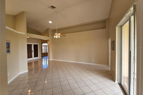 Touwnhouse à louer à Summerfield, Floride: 3 chambres, 178.84 m2 № 2148523 - photo 10