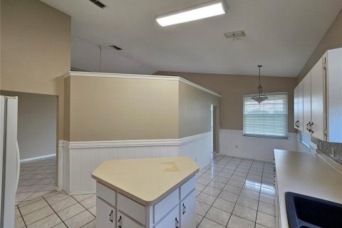 Touwnhouse à louer à Summerfield, Floride: 3 chambres, 178.84 m2 № 2148523 - photo 7