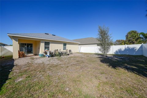 House in Punta Gorda, Florida 3 bedrooms, 163.14 sq.m. № 2110877 - photo 30