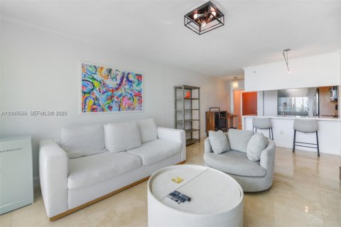 Copropriété à louer à Miami, Floride: 2 chambres, 103.12 m2 № 2071583 - photo 6