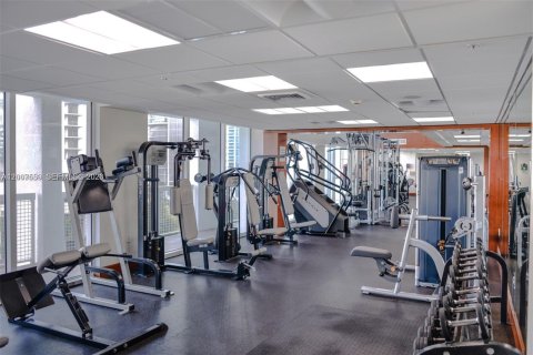 Copropriété à louer à Miami, Floride: 2 chambres, 103.12 m2 № 2071583 - photo 17